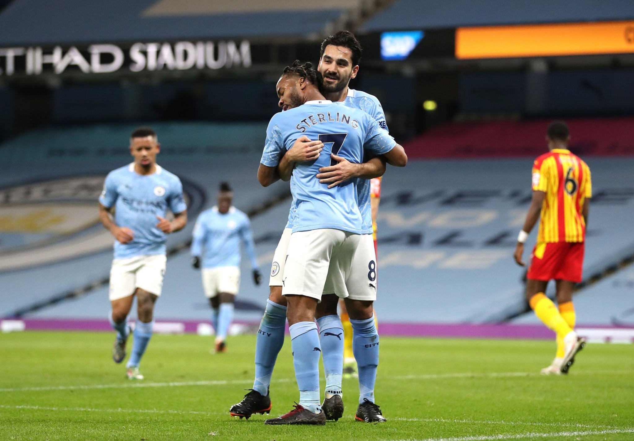 了强硬的抗 了强硬的抗